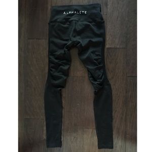 Alphalete Black Aero Leggings Size M